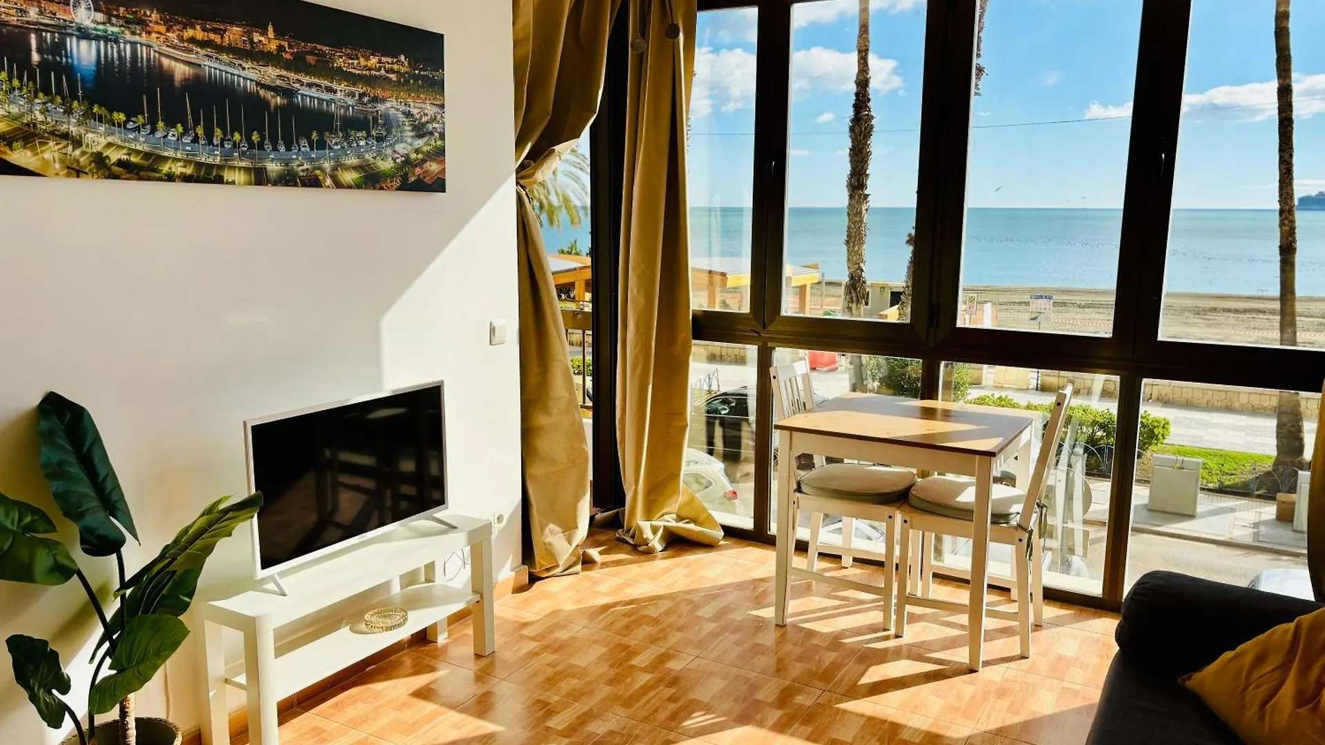 Malagueta Beachfront Apartment Málaga Spanyolország